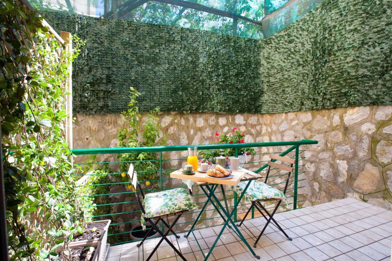 Millie's Place Sorrent